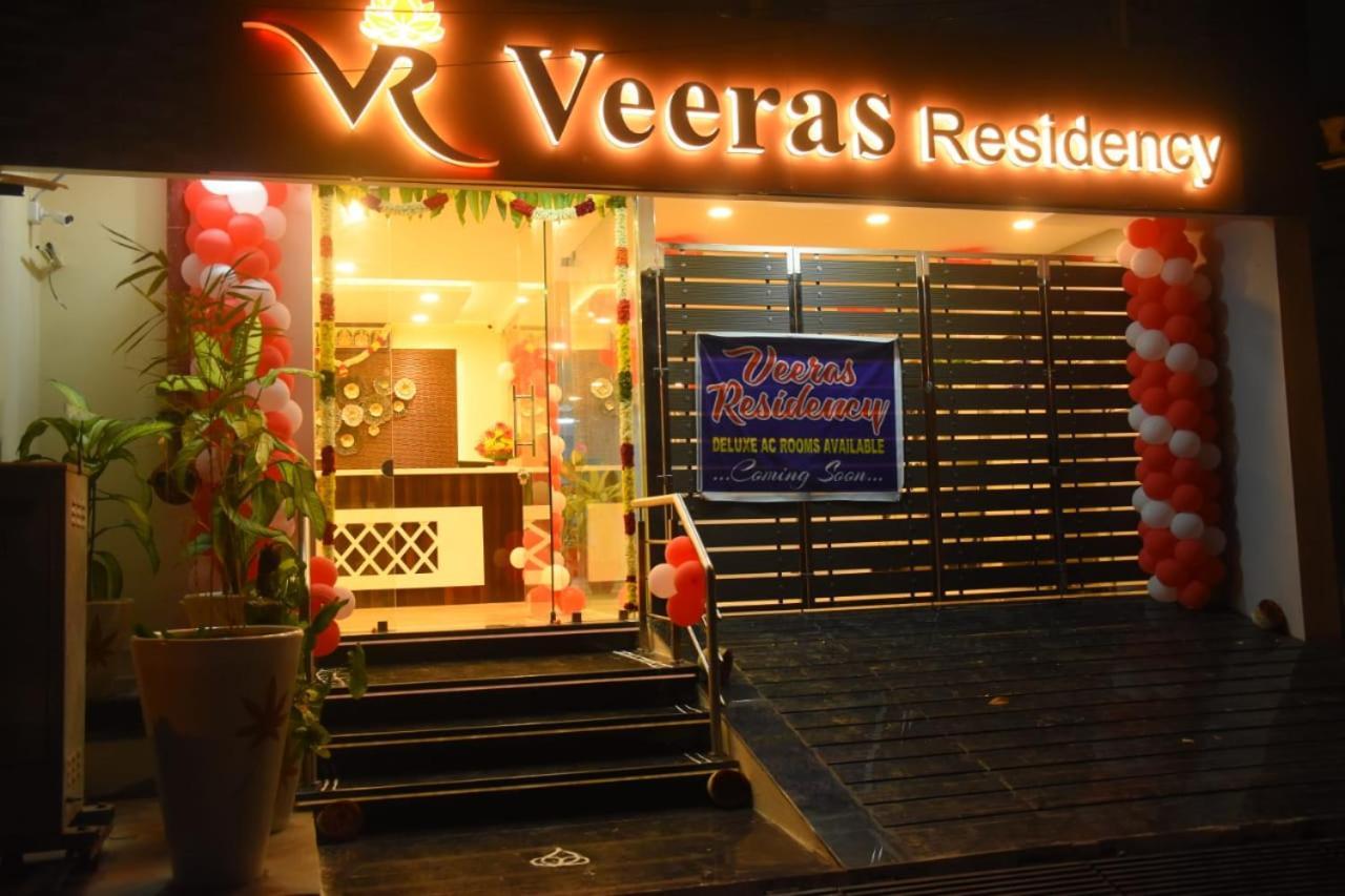 Hotel Veeras Residency Pondicherry Esterno foto